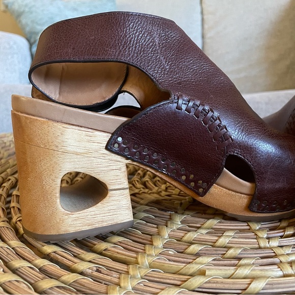 Dansko Brown Leather Wooden Platform Heel Boho Sandals Sz-36/US6 - Picture 8 of 13